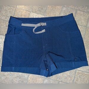 ZYIA Active Not Just A Trail Shorts Size Medium